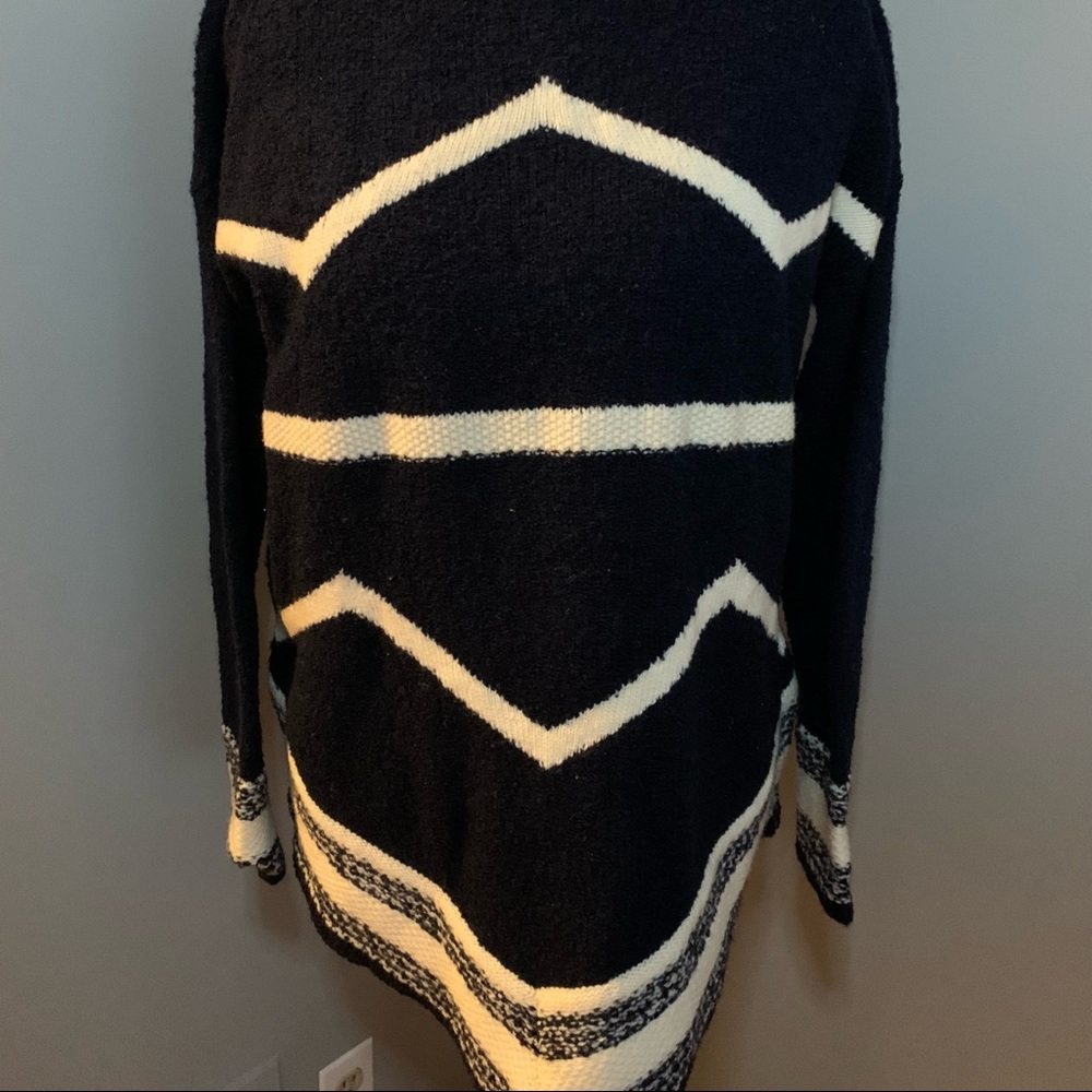 Ralph Lauren Wool Blend Chevron Striped Long Sleeve Sweater - Navy Blue - Small